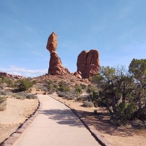 Balanced-Rock-Loop-Trail-Mary-Rhoads